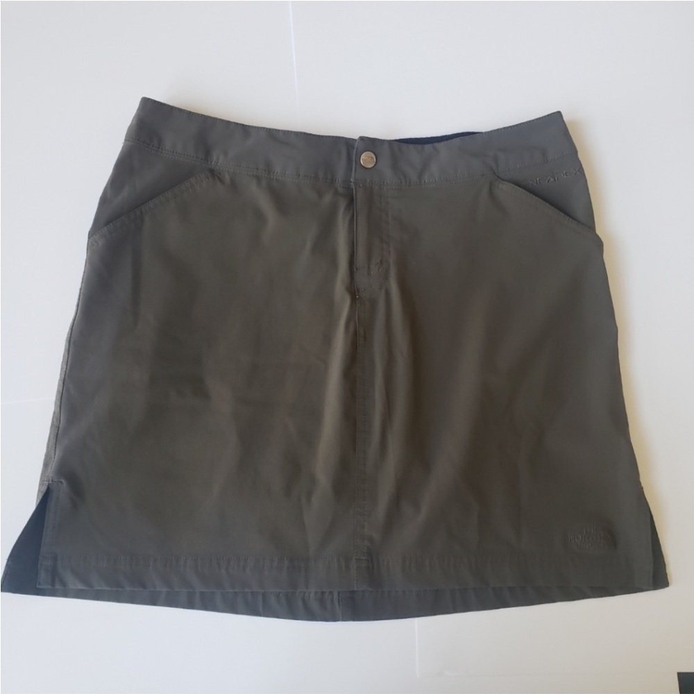 The North Face Army Green Skort Size 8